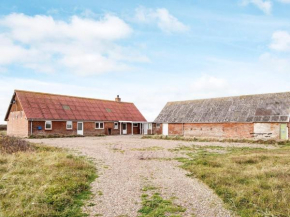 Spacious Holiday Home in Jutland Near North Sea Beach, Harboøre